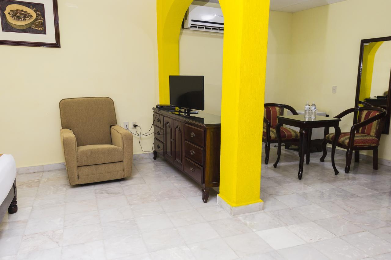 Hotel Madan Cardenas Ngoại thất bức ảnh
